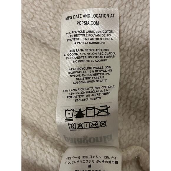 Patagonia Woolie Fleece in Oyster White - Picture 11 of 11